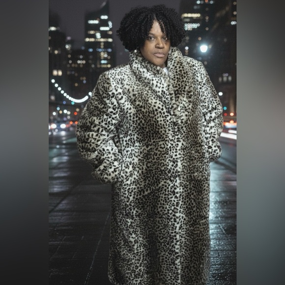 Monterey Fashions Jackets & Blazers - MONTEREY FASHIONS Vintage 1980s Leopard Cheetah Faux Fur Full Length Coat